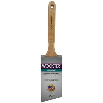 Wooster  0047310024 Advantage Angle Sash Brush ~ 2 1/2 in.
