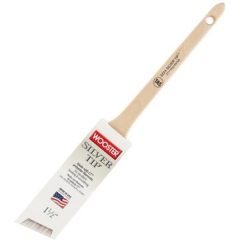 Wooster  0052240014 Angle Sash Silver Tip Brush~1-1/2 in.